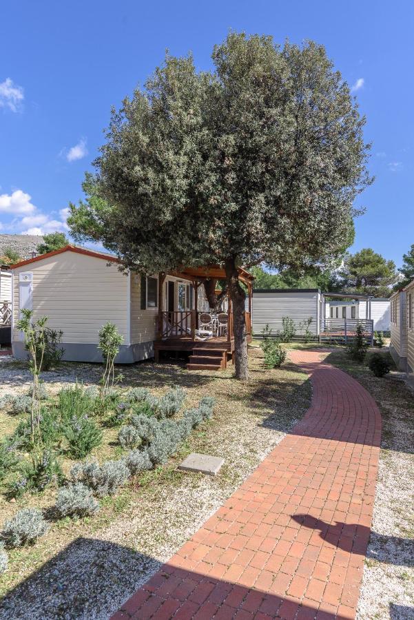 Salve Croatia Mobile Homes In Amadria Park Trogir Seget Vranjica Exterior photo